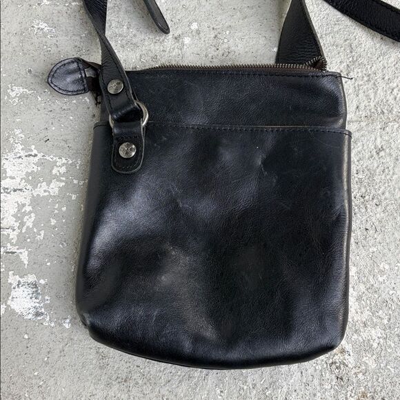 Patricia Nash, leather cross body - Picture 3 of 7